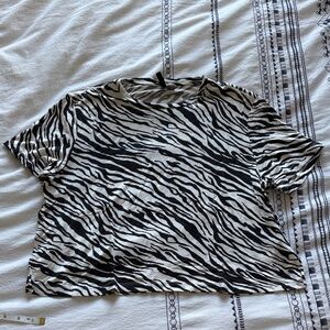 Vero Moda Black and White Zebra Pattern Tee